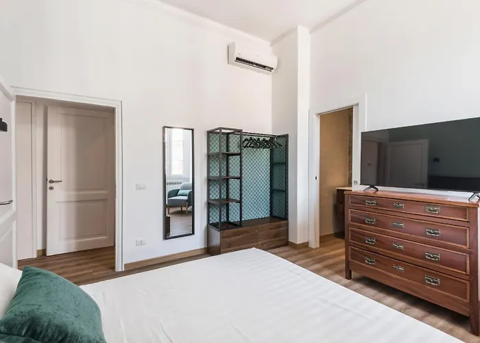 The Rent - Three-room Near Lungotevere