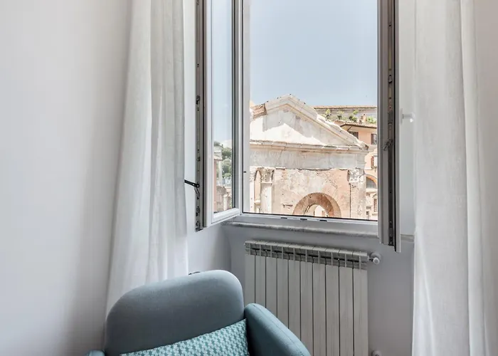 The Rent - Three-room Near Lungotevere Rome