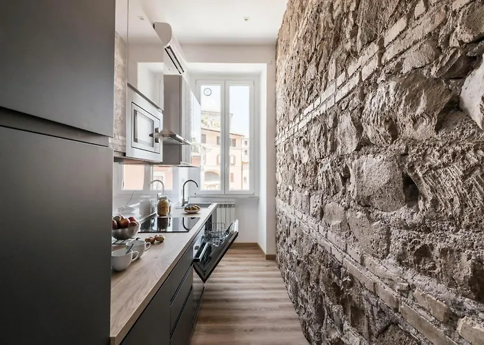 The Rent - Three-room Near Lungotevere *